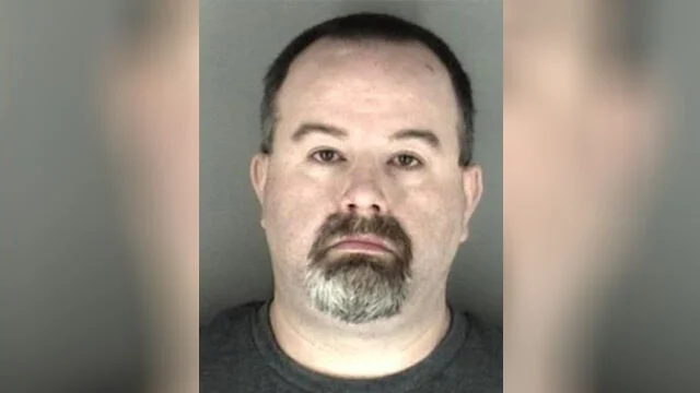 Hombre De Topeka, Kansas, Sentenciado A 25 Años Por Uso De Inteligencia Artificial En Pornografía Infantil - Noticias Notivalle Hombre De Topeka, Kansas, Sentenciado A 25 Años Por Uso De Inteligencia Artificial En Pornografía Infantil - Noticias Notivalle
