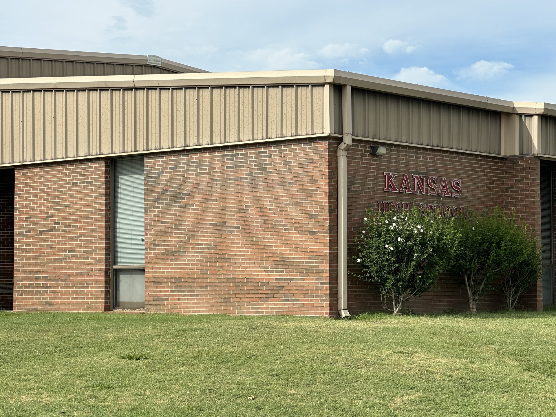 Distrito Escolar De Kansas Anuncia Finalización Anticipada Del Semestre Por Aumento De Enfermedades - Noticias Notivalle